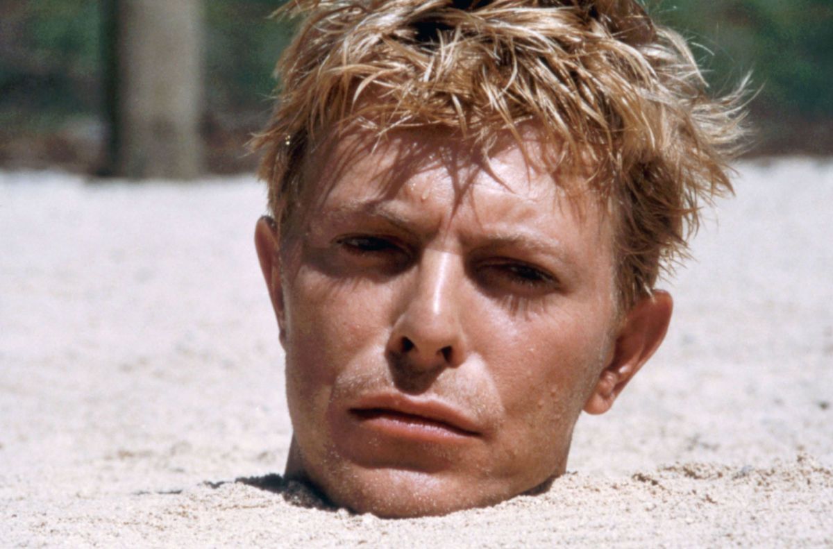 merry christmas mr lawrence-article2 head photo
